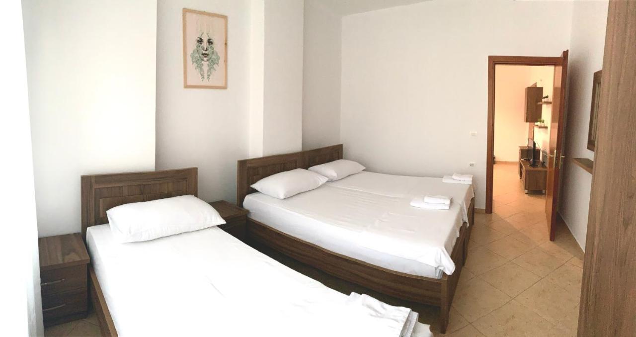 Sea La Vie Apartments Sarandë Eksteriør billede