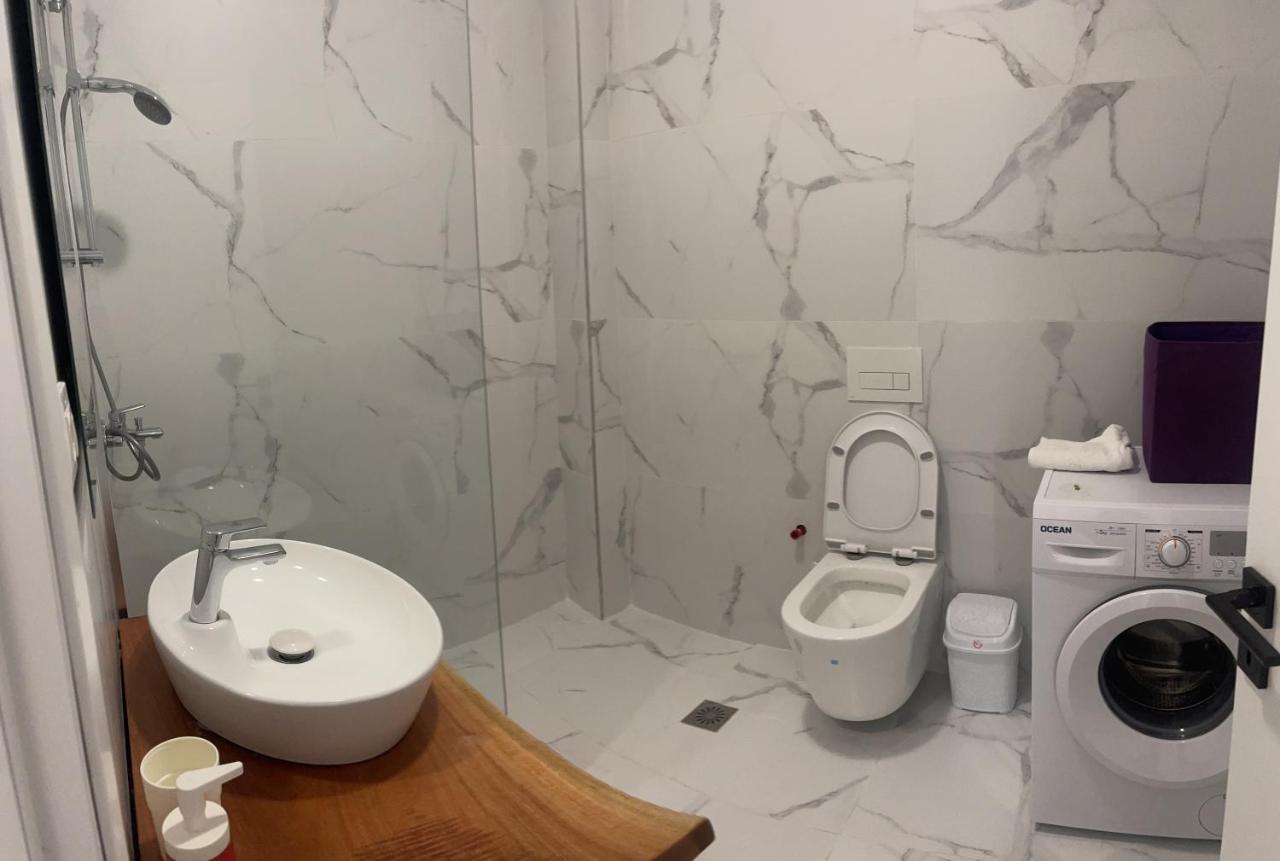 Sea La Vie Apartments Sarandë Eksteriør billede
