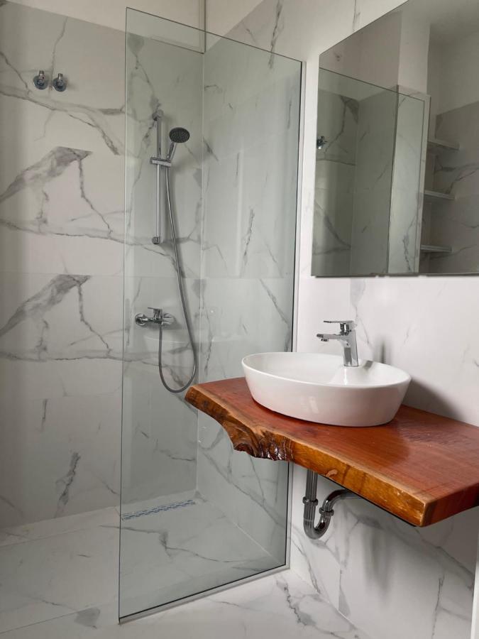 Sea La Vie Apartments Sarandë Eksteriør billede