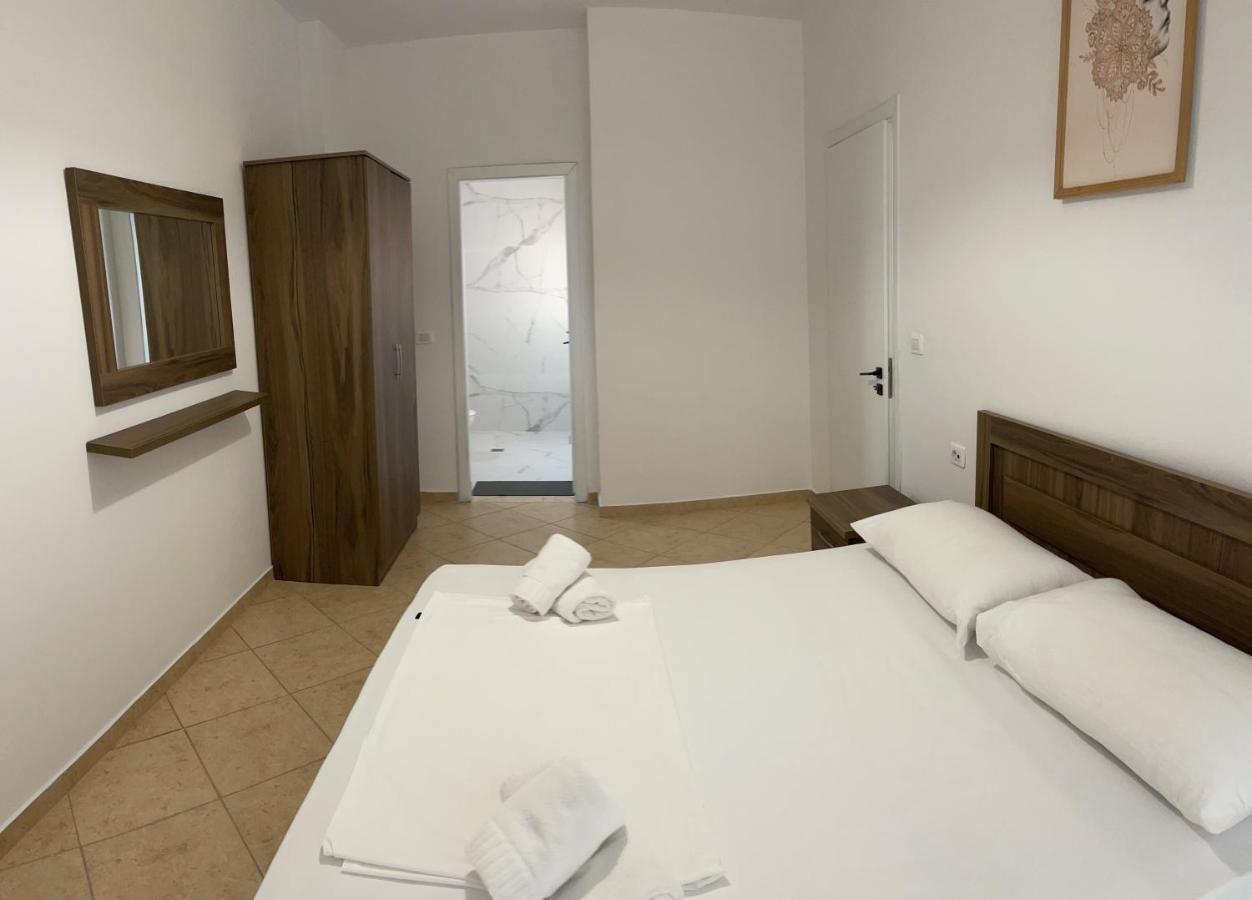 Sea La Vie Apartments Sarandë Eksteriør billede