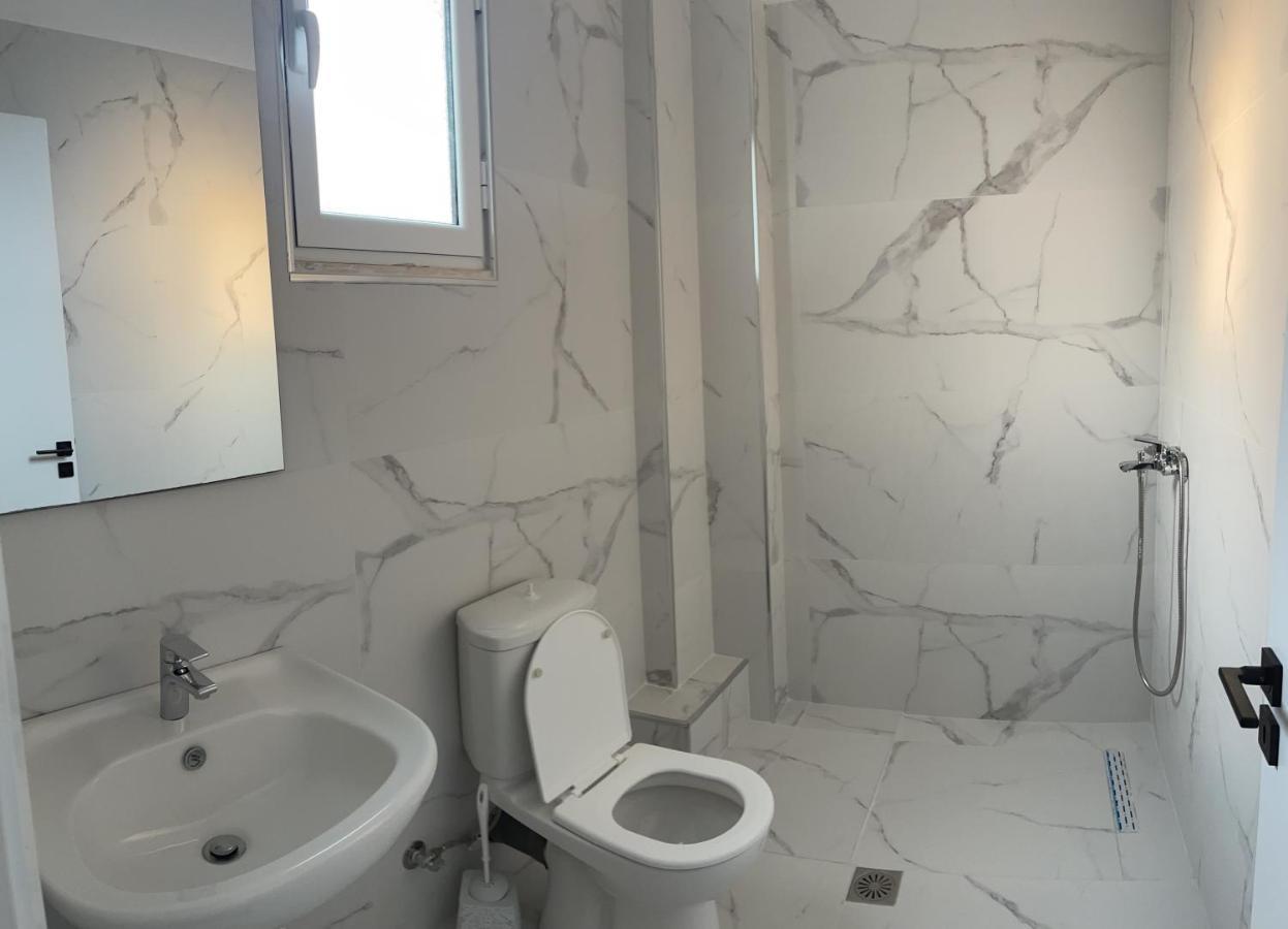 Sea La Vie Apartments Sarandë Eksteriør billede