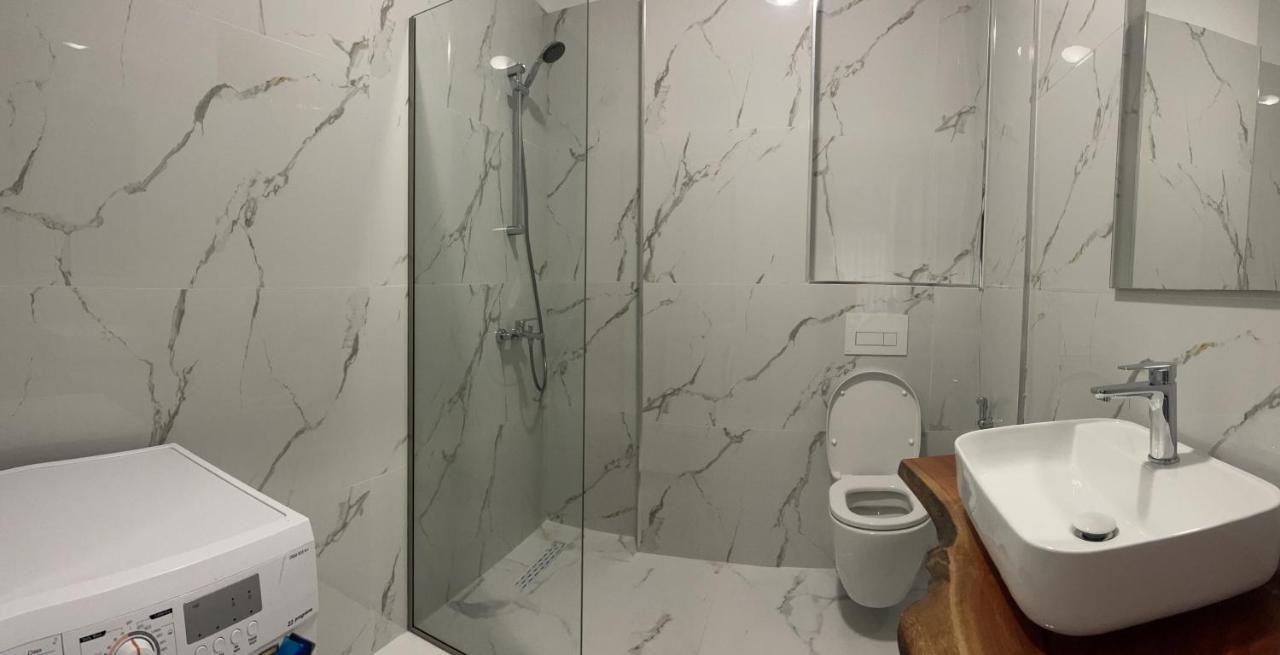 Sea La Vie Apartments Sarandë Eksteriør billede